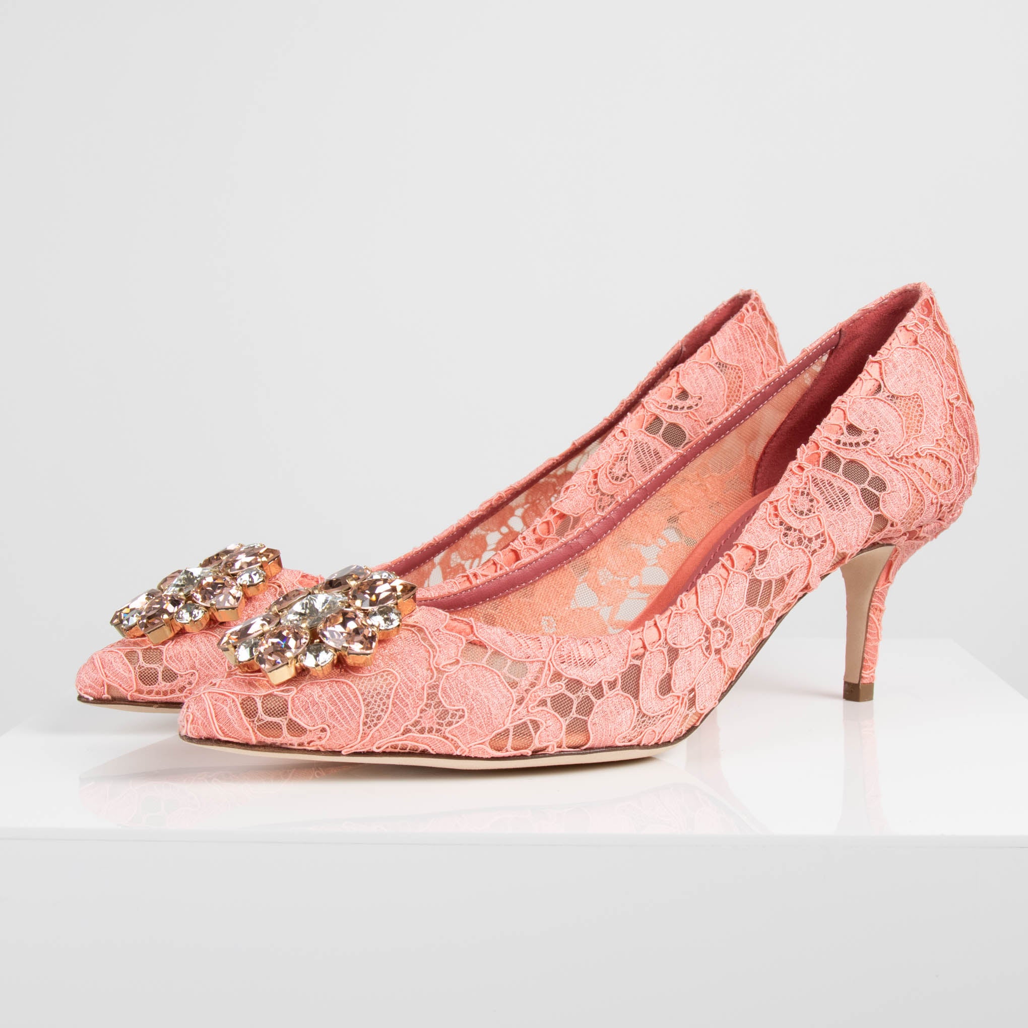 Pink hotsell lace pumps