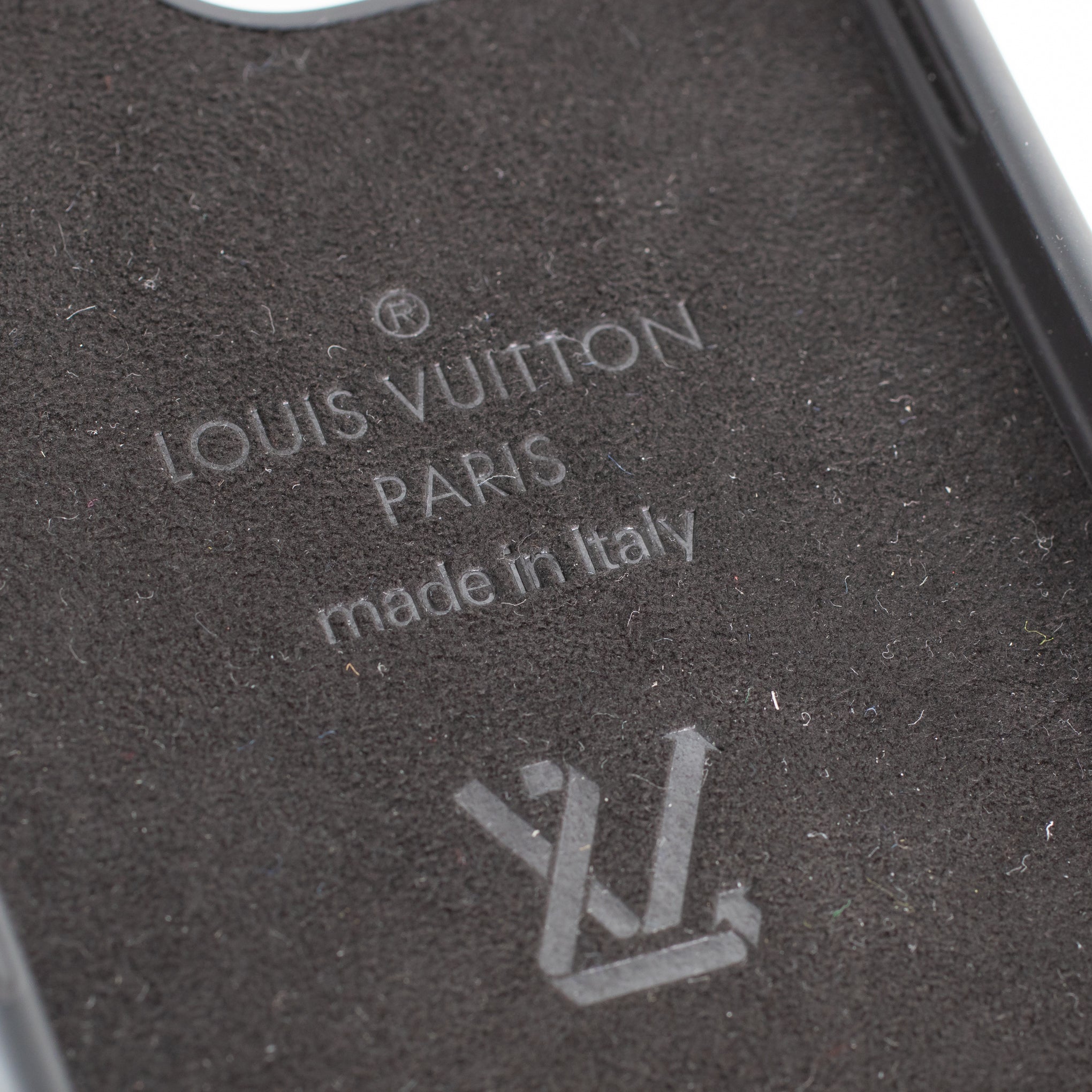 Shop Louis Vuitton 2023 SS Louis Vuitton ☆M82082 ☆Re-Trunk Iphone 14 Pro by  aamitene