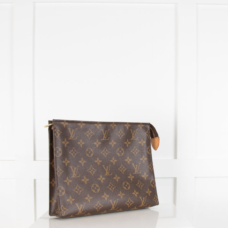 Louis Vuitton Poche Toilette MM