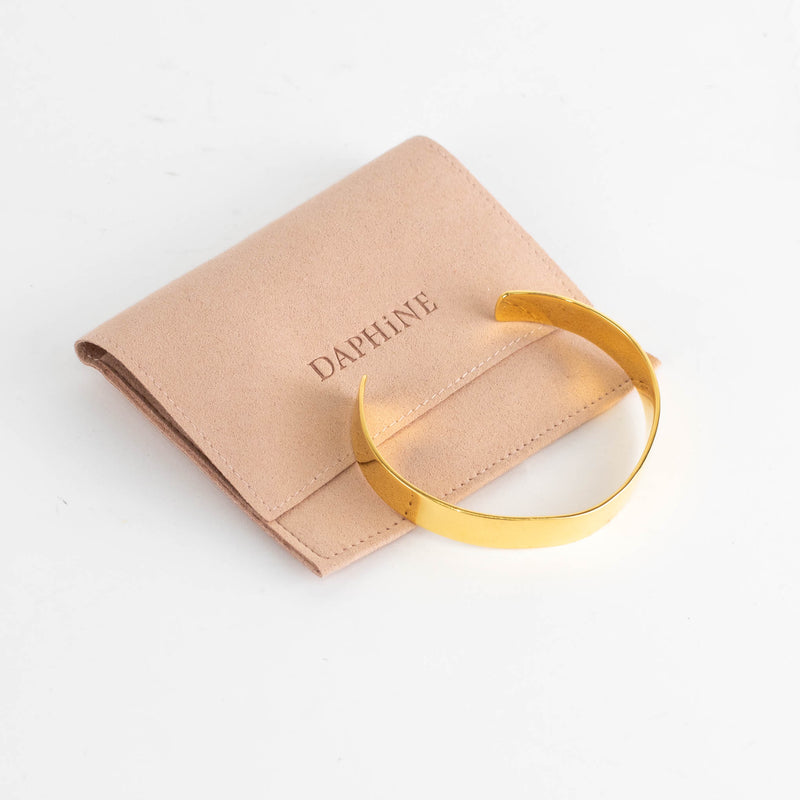 Daphine Thin Edge Gold Cuff