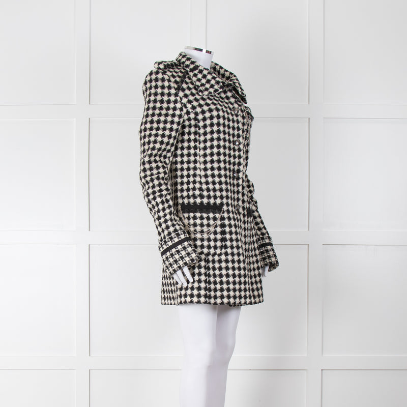 Patrizia Pepe Black and White Houndstooth Chain Detail Coat