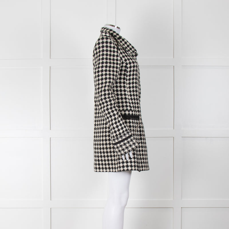 Patrizia Pepe Black and White Houndstooth Chain Detail Coat