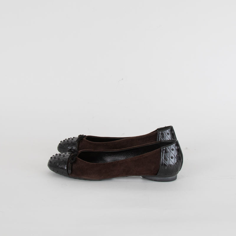 Tods Brown Suede Ballet Flats with Pebble Toe