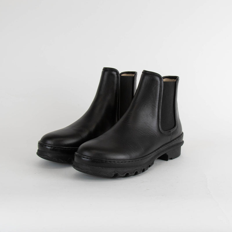 Legres Black Leather Slip On Ankle Boots