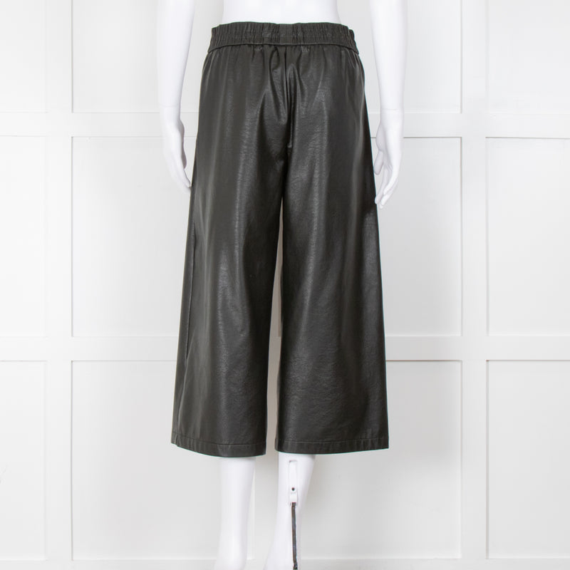 Fabiana Filippi Dark Green Faux Leather 3/4 Length Trousers