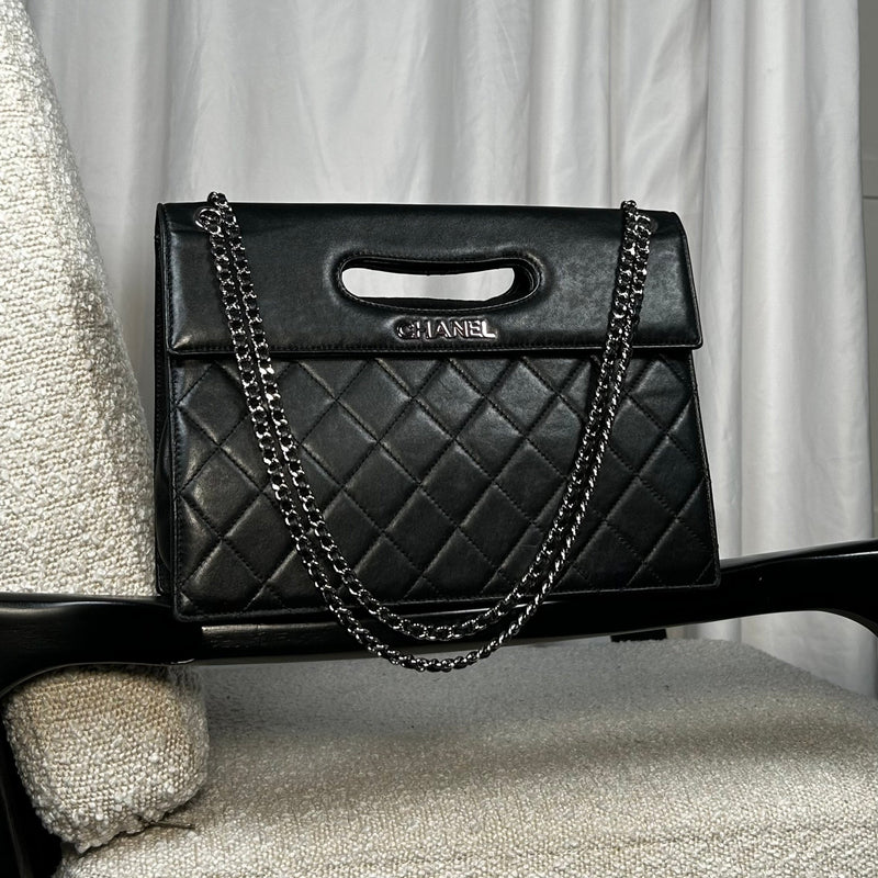 Chanel Black Quilted Lambskin Frame Clutch with Chain Strap