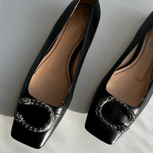 Gucci Black Leather Dionysus Flat Shoes