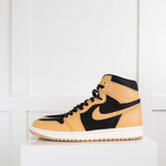 Nike Air Jordan Retro High 'Heirloom' Trainers